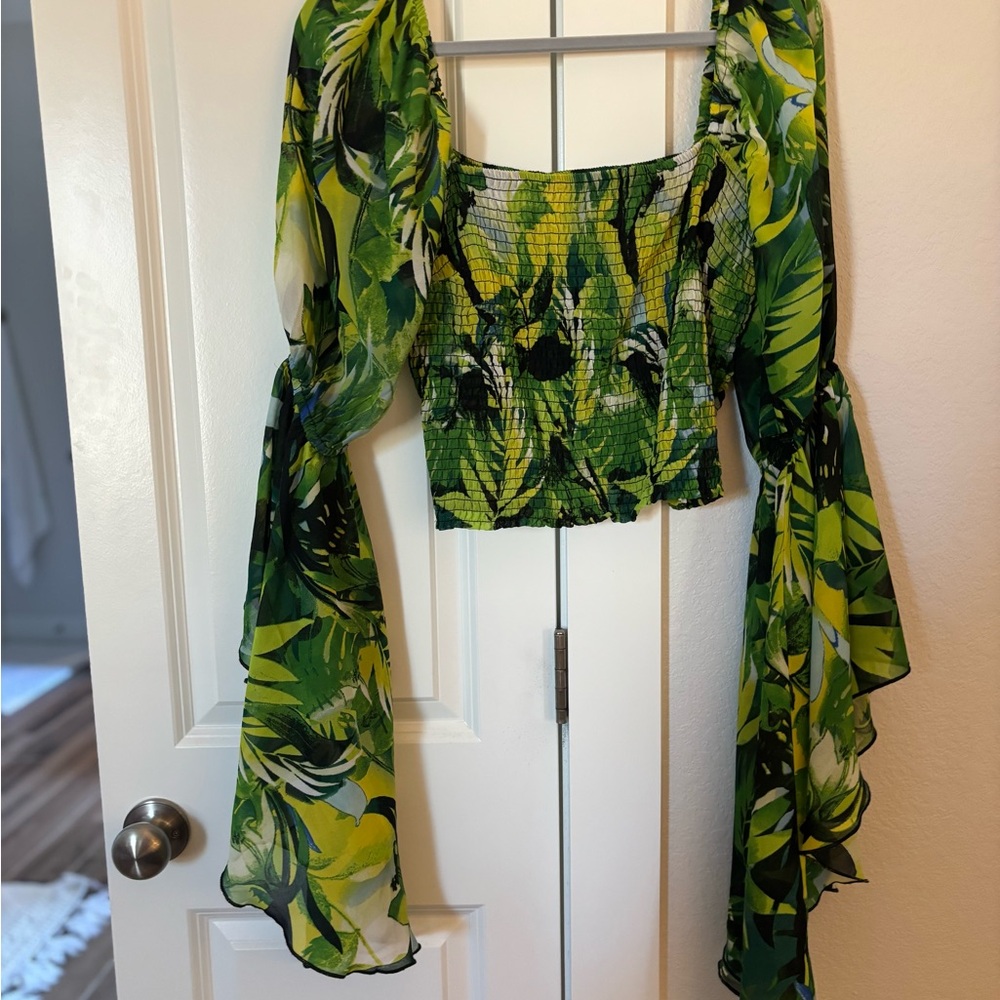 Leafy Green Women's Blouse with Flared Sleeves